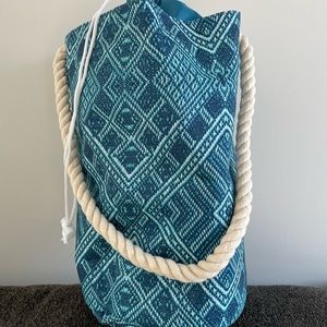 New drawstring cooler bag.